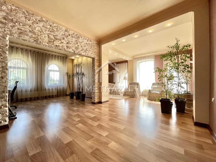 Продам дом с ремонтом! Большая Рогань, Индустриальный район - фото 1