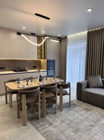 Сучасний ДУПЛЕКС з ремонтом, меблями і технікою в передімісті Києва - фото 1