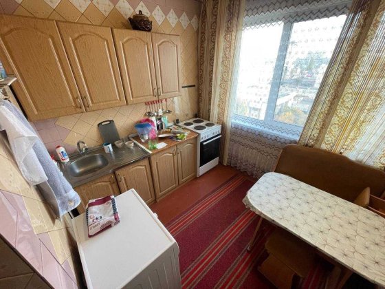 Продається 2 кімнатна квартира в центрі Троєщини Київ