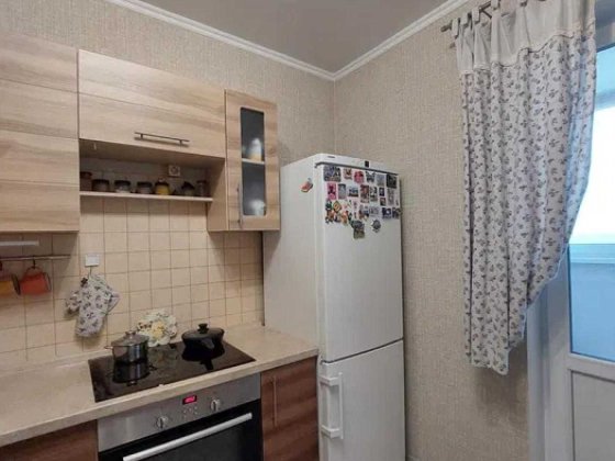 Готова до заселення ! Видова 1к квартира 42 м2 на вул. Милославська, 2