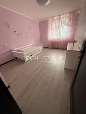 Продам 3-к з ремонтом по вул.Олени Пчілки,8 м.Позняки Дарницький район - фото 1