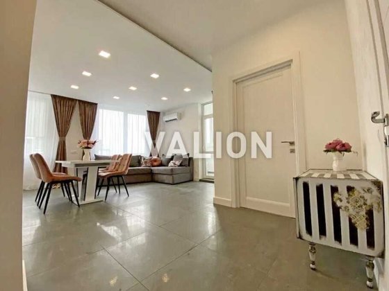 Продаж 4к квартири Харківське шосе 188 Дарницький район Лівий берег Київ