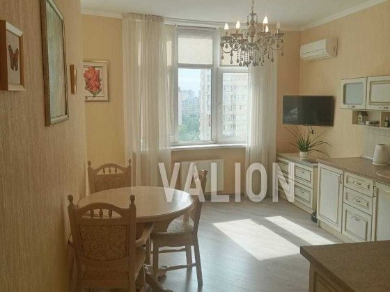 Продаж великої 1к квартири з ремонтом, Ахматової 22 Позняки, Осокорки Киев