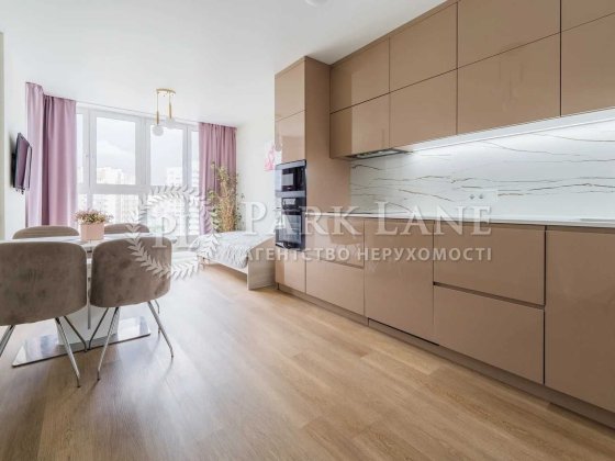 3К Микільсько-Слобідська, 10, Русанівська Гавань Дніпровський Київ