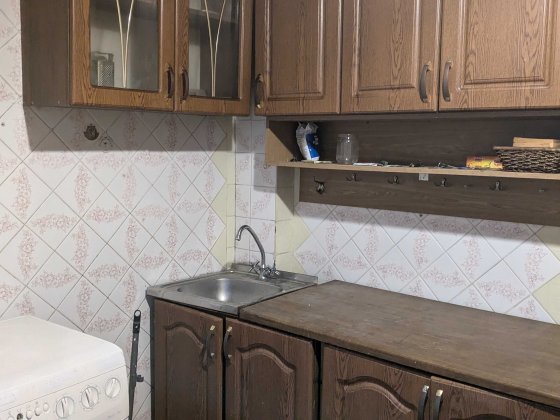 Продам 3-кімнатну квартиру на Харківському масиві, вул. Вірменська, 11 Київ