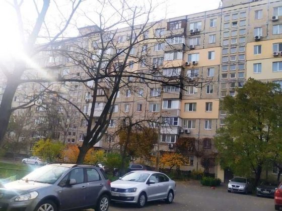 Абсолютно вільна квартира. Без комісійних. Київ