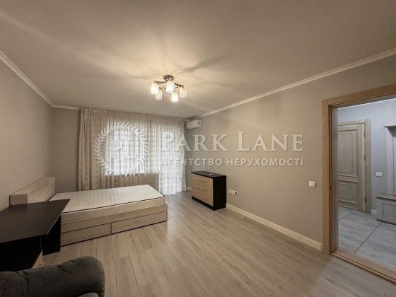 1 кім Лук’яненка Левка(Тимошенка Маршала), 13а, метро Мінська, Оболонь