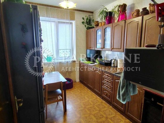 Продаж 3к квартири Вірменська 3 Дарницький р-н Держпрограми Київ