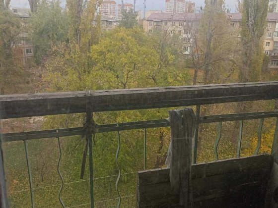 Продаж 3кім.кв по вул Будівельників 18,до метро 2 зупинки. Киев
