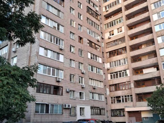 Продам квартиру 2х  комнатную улица Сосницкая 10 ЕОСЕЛЯ Київ