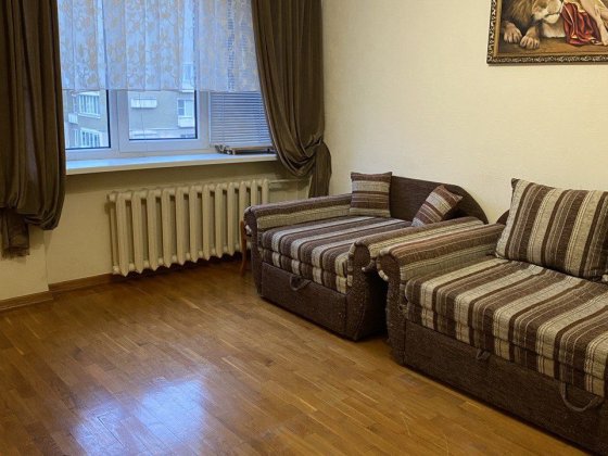 Продаж 1к квартири біля метро "Палац"Україна" і "Олімпійська"центр Київ