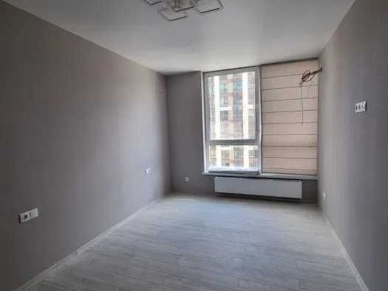 Однокімнатна квартира Варшавський квартал Олеся 4