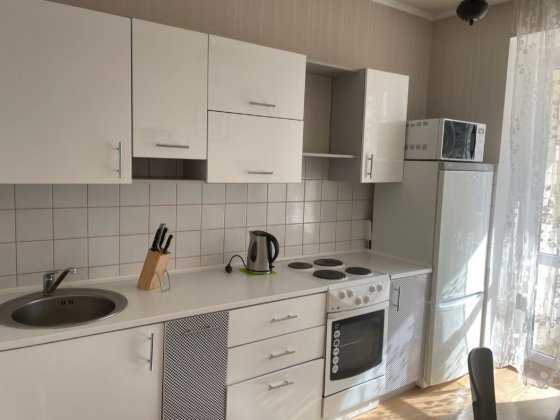 Продам однокімнатну квартиру на вул Братиславська 34,  м.Чернігівська Киев