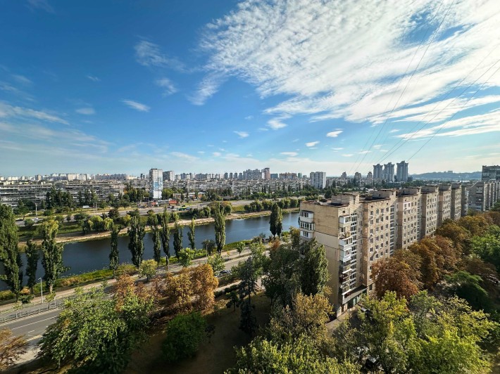 Продам видовую 2-к квартиру 47 м2 на  Русановке, м. Левобережная! БПС! - фото 1