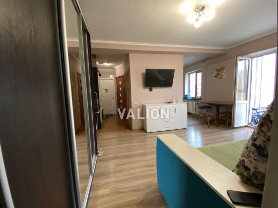 Продаж 3 кімнатної квартири по вулиці Мілютенка 42-А Лісовий масив