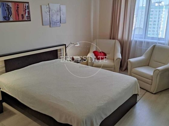 Продаж сучасної 1-кімнатної квартири в ЖК "Паркові Озера" Дніпровський Киев