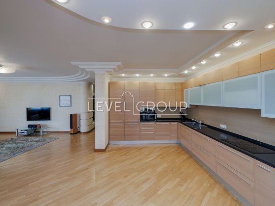 Старонаводницька 13-А. Печерськ. Печерський район Київ