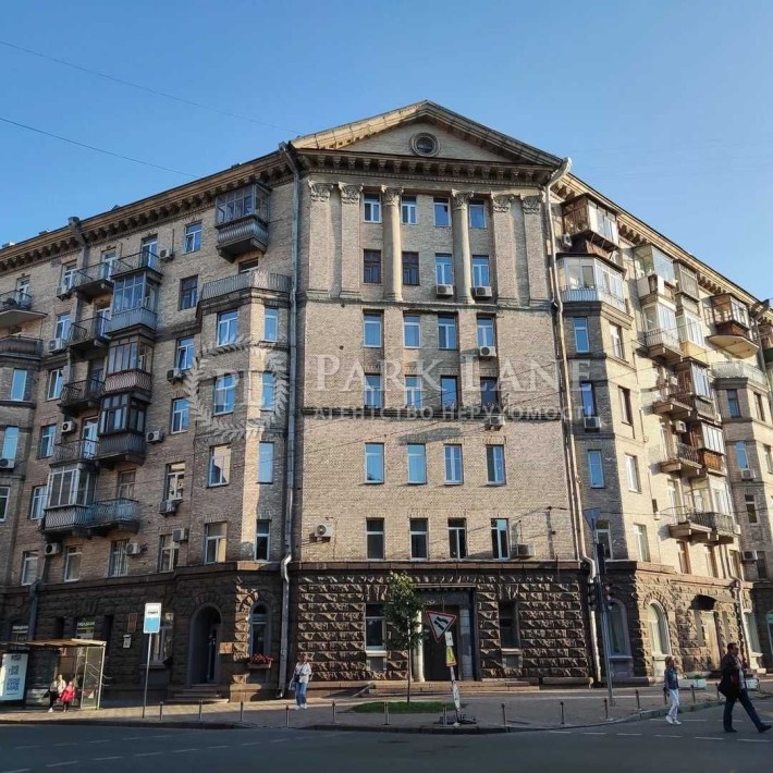 Продаж 2к сталінка з ліфтом вул Грушевського 34/1 Липки Центр - фото 1