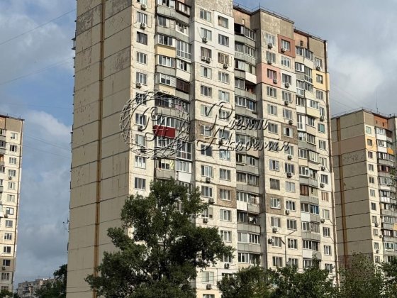 Продається 3-кім квартира біля озера на Оболоні Киев