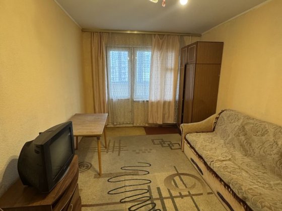 Продам 2 кім Троєщина, ТРЦ Район, вул Градинська, 10А Киев