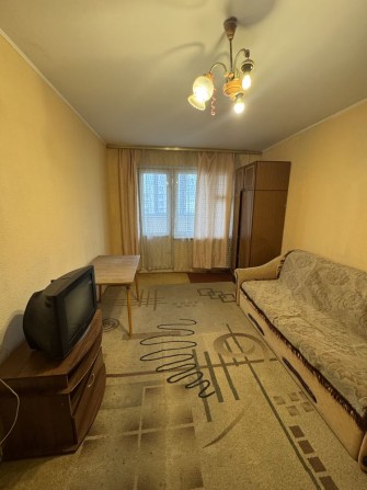 Продам 2 кім Троєщина, ТРЦ Район, вул Градинська, 10А - фото 1