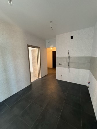 Продам 1 кім+ комора . ЖК Бережанський вул. Миколи Гулака 4 - фото 1