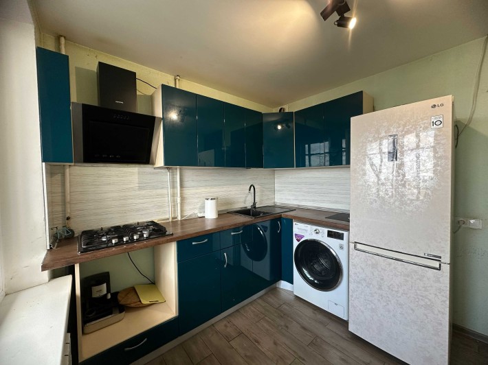 Малишка, 37 До метро 3 хвилини пішки Готівка або безготівковий розрах. - фото 1