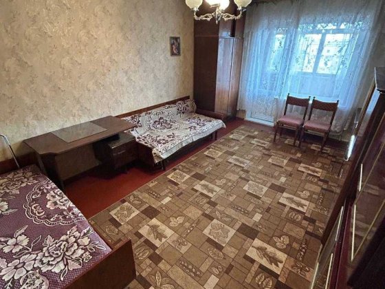 Продам 1 кімн. кварт. 39 кв.м., цегляний буд. Куренівка, вул. Попова 5 Киев