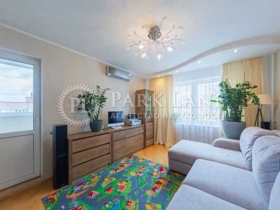 Продаж 3к квартири з чудовим ремонтом, Саперно-Слобідська Киев