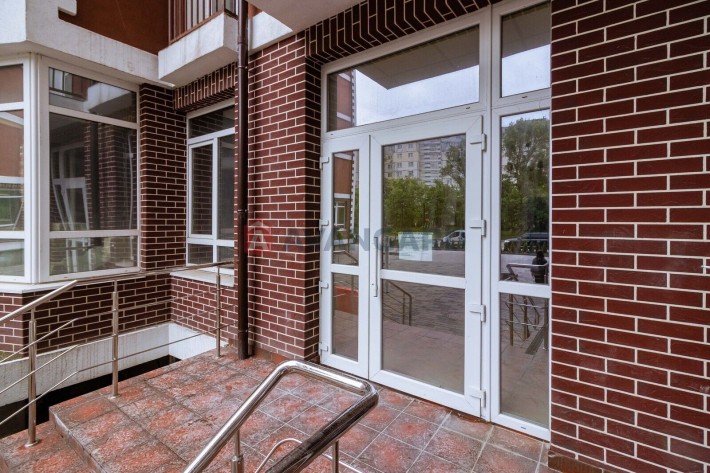 Продаж 2к роздільної кв. 71м2 вул.Д. Луценко 2в - фото 1