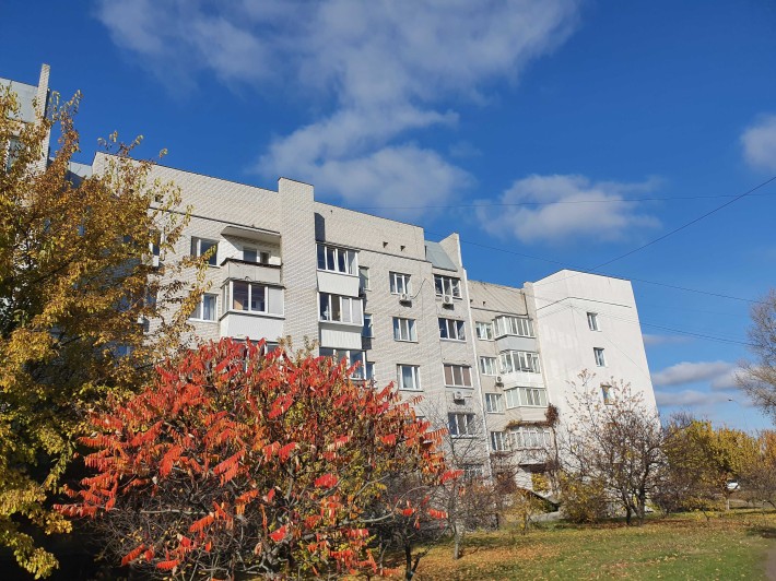 Бориспільська метро, вул.  Є. Харченко 65. Бортничі - фото 1