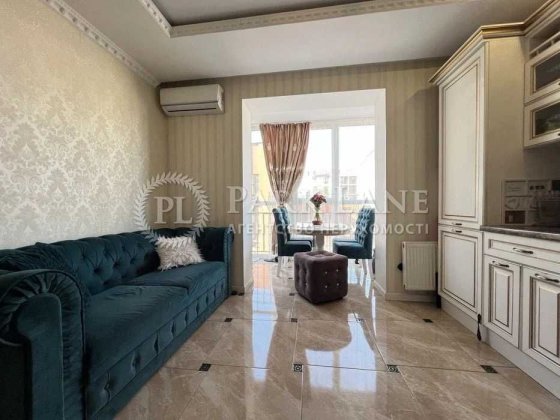 Продам 56м  Метрологічна Кришталеві Джерела Київ