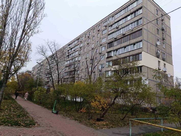 Продам затишну 3-х к кв по вул Архипенка, Оболонь, без комісії - фото 1