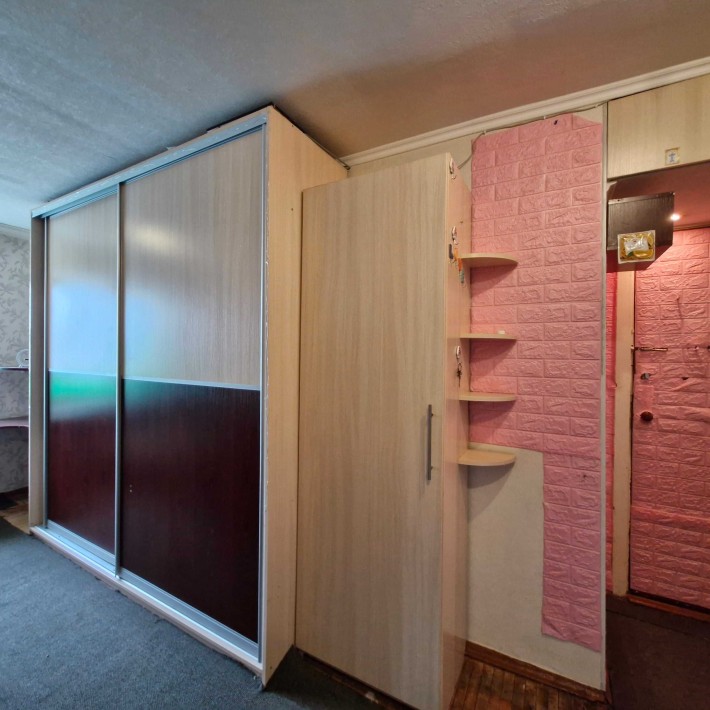 Кімната 17,5 кв м, третій поверх, газ - своє житло за доступні гроші! - фото 1