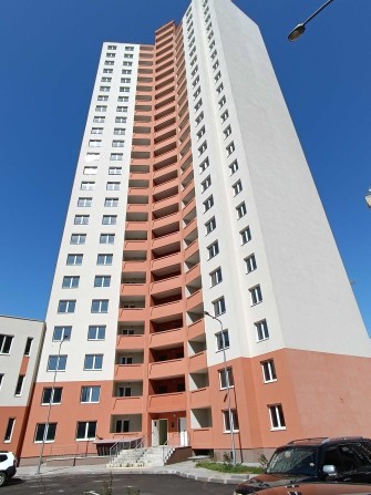 Трикімнатне житло в затишній новобудові на Троєщині - фото 1