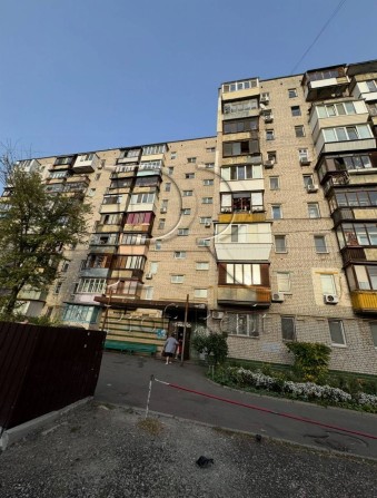 Продаж 1 к кв вул. Ялтинська 9А, Дарницький р-н, Нова Дарниця. - фото 1