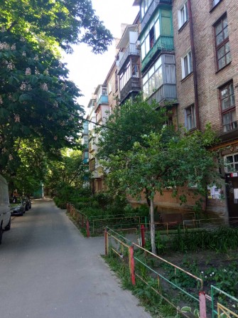 Продам 2-кімнатну, вул. Вишгородська 36а, Оболонський р-н - фото 1