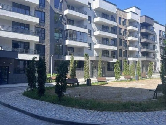 Квітки Цісик 34 жк пуща водиця оболонський р-н 3к квартира + кладовка Киев