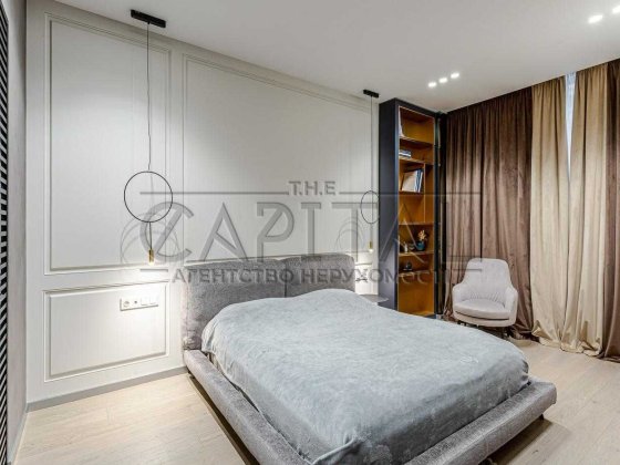 Продажа 3к/95м2/Бульвар Фонтанов/ул.Саперное Поле,3/Печерский р-н/Торг Київ