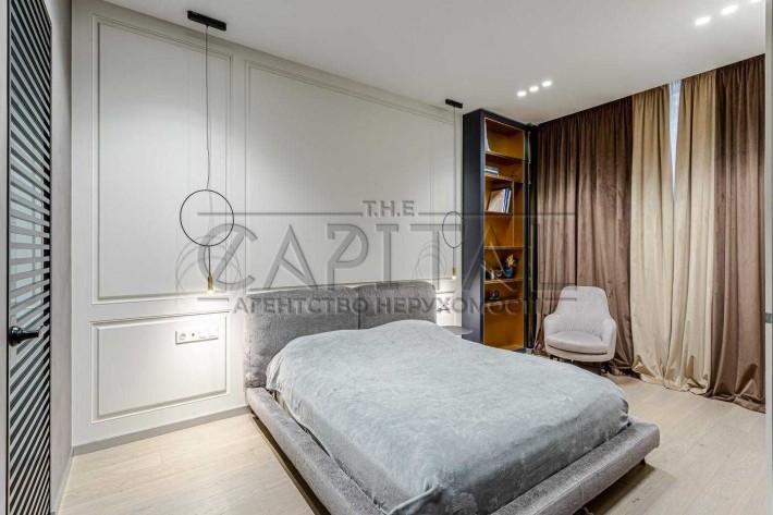 Продажа 3к/95м2/Бульвар Фонтанов/ул.Саперное Поле,3/Печерский р-н/Торг - фото 1