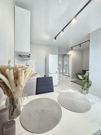 Продам стильну квартиру ЖК "На Озерній", Атлант! М. Теремки пішки - фото 1