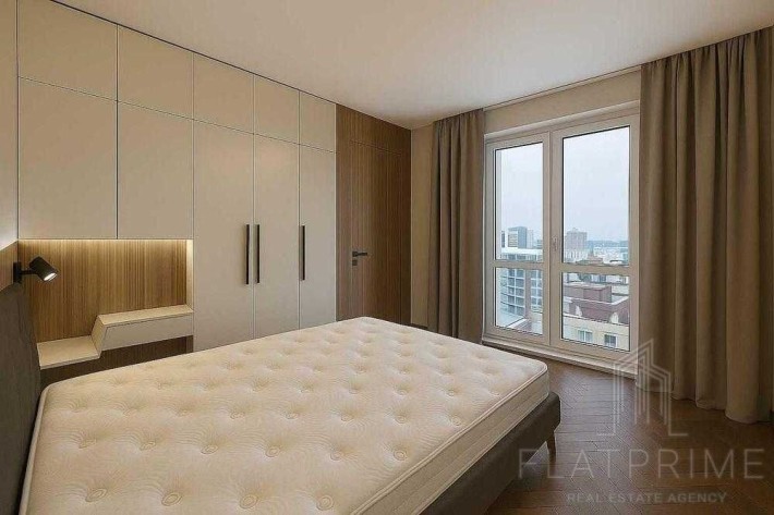 Панорамна 1 к.кв з дизайнерським ремонтом в ЖК "Нова Англія" (Ньюкасл) - фото 1