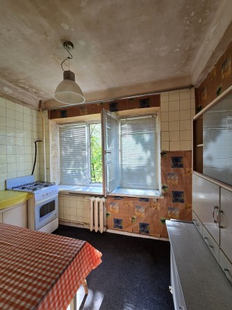 Продаж 2к квартири Дніпровський район, Дарницька площа - фото 1