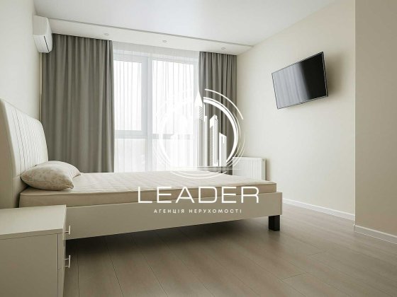 Спальня + кухня-студия, Драгоманова, 2 Б, м. Позняки. Осокорки Киев