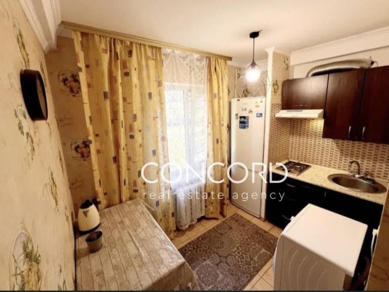 Метро Лісова, Чернігівська. Продам 1к Мілютенка вул., 24