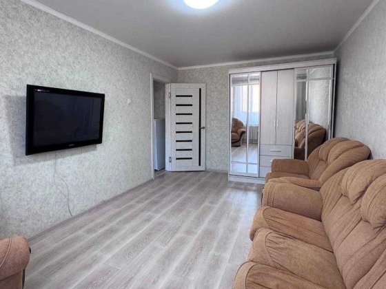 Продаж 2-кімнатна квартира з євроремонтом, по Урлівській 9 Київ