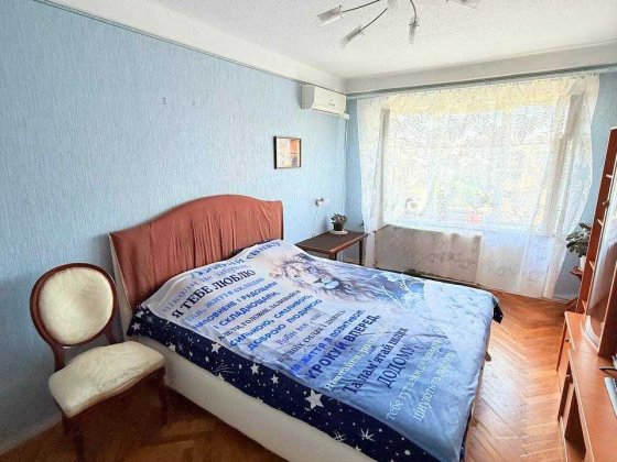 Продам 3-кімнатну квартиру.Оболонь.Київ.Набережна.БЕЗ комісії. Київ