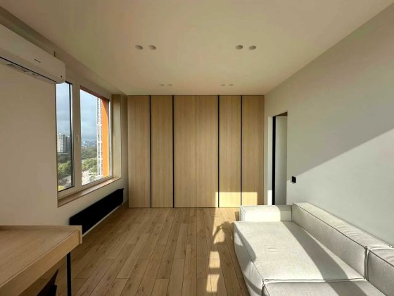 Продаж 2к з якісним ремонтом Дніпровська наб 20а ЖК Seven Киев