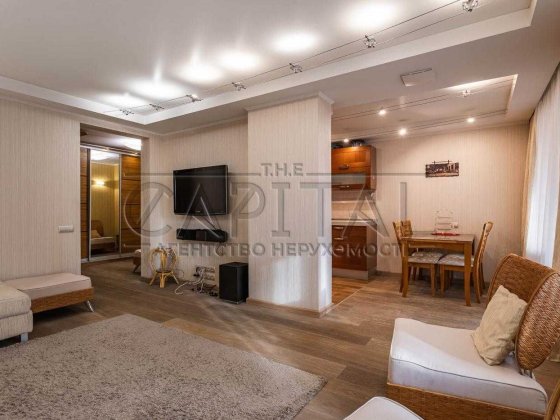 Продаж / Квартира / пр-т Володимира Івасюка, Оболонь, 7 поверх, Київ Киев