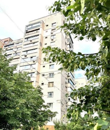 Лівобережна Луначарського Шептицького Окіпноі ТЦ Комод - фото 1